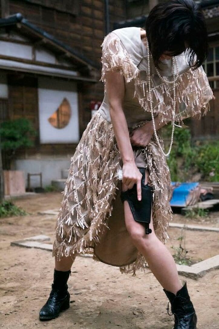 羽村仁成、がっつく食事シーンに苦戦「育ちの良さが出てしまっている（笑）」『リボルバー・リリー』現場レポート