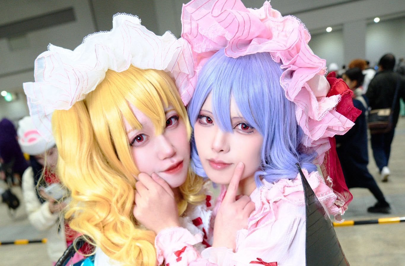ポイントは羽の作り込み！『東方』フラン＆レミリアの併せ