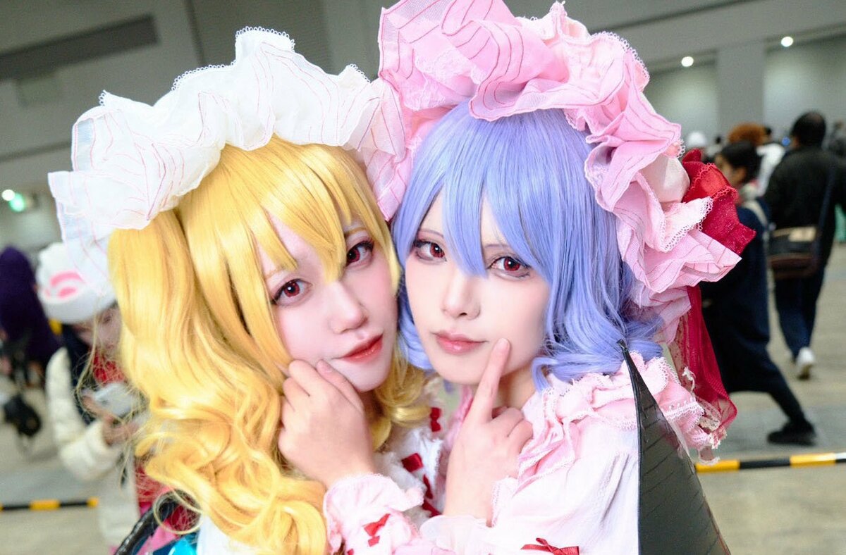 ポイントは羽の作り込み！『東方』フラン＆レミリアの併せ