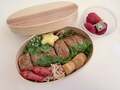 辻希美、気合を入れて月曜の朝に作った弁当「肉巻きおにぎりをドーン!!」