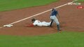 「ベースでタッチ」はもう古い？ベース前で捕球してタッチがすっかり定着したプレー