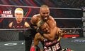 「何するんだ！」日本人スーパースター、米マットで屈辱の扱い トレードマークを蹂躙され怒り爆発も…“一撃”に沈む