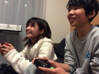 大浦龍宇一『妻と息子の2ショット』