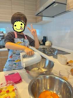 小倉優子、三男のリクエストに応え作ったケーキ「しっかり膨らみました」