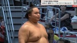 「コレ見ないと終われない」相撲ファンを夢中にさせる千秋楽名物の“超かわいい”景品…登場シーンに視聴者沸騰「きたー！」「今回はコレか！」