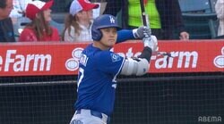 この並びが見たかった！ 大谷翔平の“相棒”、待望の実戦復帰にファン歓喜…試合前の“お馴染み2ショット”に「間に合ってよかった」「おかえりムーキー！」