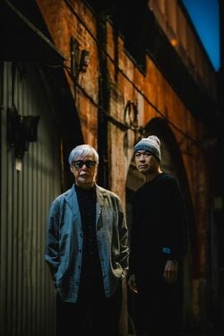 DJ KRUSHとILL-BOSSTINO（THA BLUE HERB）、ジョイント・アルバム『XO』収録曲の詳細を公開。