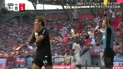 やってくれたな！堂安律の縦突破を線審が“阻止”「絶妙なポジショニング」神技トラップからの攻撃が秒で終わった瞬間