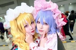 ポイントは羽の作り込み！『東方』フラン＆レミリアの併せコスプレがキュートさ満点