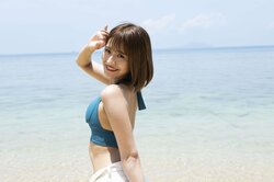 元国民的アイドル・りかの水着オフショットを一挙公開！なぜかエロく見えない男2人とのイチャイチャ写真も『シャッフルアイランド Season4』