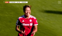 「規格外だ」谷川萌々子の“45m衝撃ゴラッソ”に驚愕！今季初ゴールに「半端ない」「日本女子で蹴れる人そうはおらん」