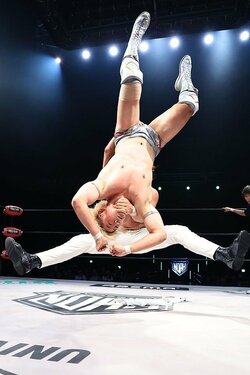 NOAH真夏の最強決定リーグ「N-1」開幕 GHC王者・清宮が元ドラゲー王者に不覚の黒星発進