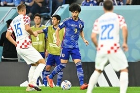 「きたぁ、きたぁ！」本田圭佑が三笘薫のドリブルに白熱！　「プレーやばい。ワールドカップ終わったら、ビッグクラブでしょ」