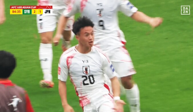 【写真・画像】U-20日本代表が唖然…シリア10番の“理不尽ゴラッソ”が衝撃すぎた瞬間「ロケットや」「さすがにノーチャンス」【U20アジアカップ】　1枚目