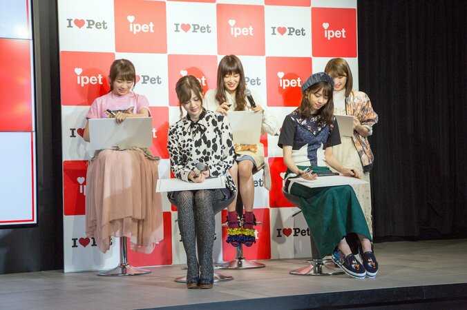 乃木坂46がペット保険CMキャラに就任！ 秋元真夏「白石麻衣のペットに今すぐなりたい」 8枚目