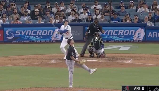 【写真・画像】3回目は許さない…！ 大谷翔平、意地の“逆方向豪快弾”「エグい」「スゴすぎ」 打ち取られた球を“待ってました”と狙い撃ち「投げるところない」　1枚目