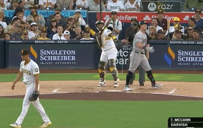 【写真・画像】なんだこれは…？ ダルビッシュ、エグすぎる魔球で“異変”「ドン引き」“マン振り三振”した打者が呆然リアクション「これは打てない」　1枚目