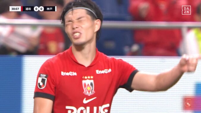 【映像】手を広げすぎた？痛恨ハンドの瞬間