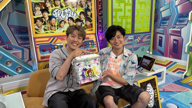 【写真・画像】下野紘＆入野自由、脳トレクイズで大爆笑！『声優と夜あそび 火【下野紘×入野自由】#8』　1枚目
