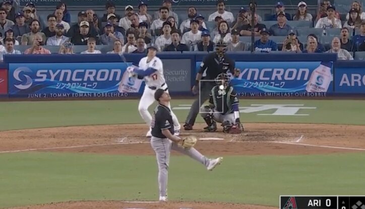 【写真・画像】3回目は許さない…！ 大谷翔平、意地の“逆方向豪快弾”「エグい」「スゴすぎ」 打ち取られた球を“待ってました”と狙い撃ち「投げるところない」　1枚目