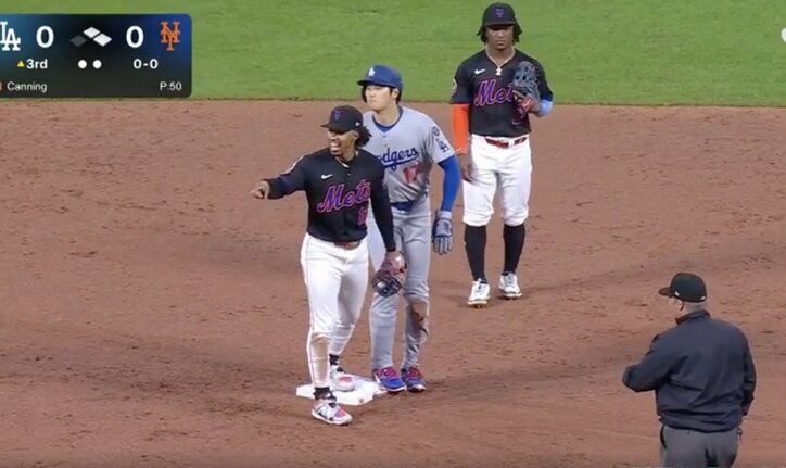 【写真・画像】球場騒然！ 大谷翔平、爆速弾丸ヒットで“まさかの光景”「捕れるわけない」167キロ強烈ライナー→野手の頭上を“秒で通過”「一瞬消えた？」　1枚目