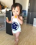 キンタロー。“金太郎ロンパース”を着た娘を公開「激かわ」「とっても似合ってます」の声