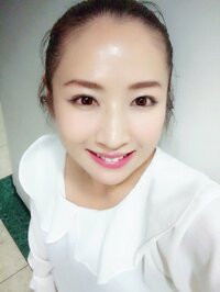 愛川ゆず季『8月』