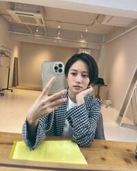 前田敦子の“いい感じに伸びてきた”ショートヘアスタイルに絶賛の声「大人っぽくて綺麗」「モードめでカッコいい」