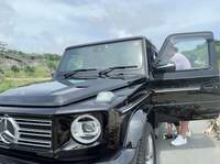 アレクサンダー『レンタカー　一日五万円くらいだけど、、、』