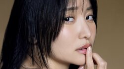 永尾まりやの“大人の色香”薫るランジェリー姿を撮り下ろし 『FRIDAY』約1年ぶりカムバック、表紙＆巻頭10P