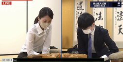 里見香奈女流五冠、得意戦法「中飛車」の戦型に 狩山幹生四段と対局中／将棋・棋士編入試験五番勝負第3局