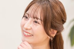 ヒロミも「魔性だ」と唖然…美脚ラウンドガールがミニスカで合コン登場！ モテ発言で男性陣が奪い合い状態に