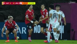 「どこがPKやねん」U-17日本代表“疑惑の判定”で不満噴出「直前のハイキックがファウルでは？」微妙な映像ジャッジに実況＆ファンが騒然