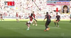 「足が完全にボールにくっついている」 パスをもらう前の“右手”に注目！世界トップレベルの超絶プレーが炸裂した瞬間　バイエルンを11連覇に導いた天才・ムシアラを元日本代表DFが大絶賛