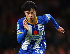 三笘薫のベンチ外にファン騒然！ブライトン番記者は「体調不良のため欠場」「W杯には間に合いそうだ」と説明