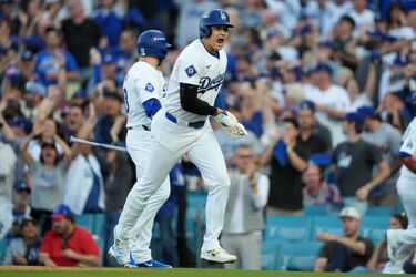 大谷翔平 今シーズン4/22 158km直球勝負 三ゴロ (WS優勝メンバー) ドジャース、4年ぶりWS進出決定！ 大谷翔平が値千金タイムリー、ヤ軍と