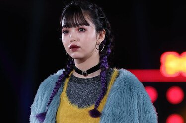 藤田ニコル、2018年カレンダーの撮影風景&チェキ公開「転売はやめてね