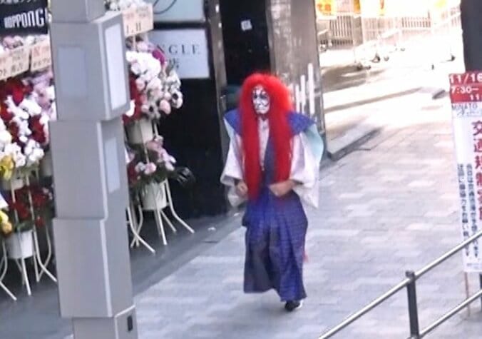 【写真・画像】有名男性タレント、衝撃の姿で六本木を激走「背高い！」「手足が長い！」　1枚目