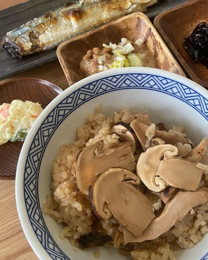  矢沢心、夫・魔裟斗が購入してきたもので作った贅沢な朝食「好き嫌いするちびっこもおかわり」  1枚目
