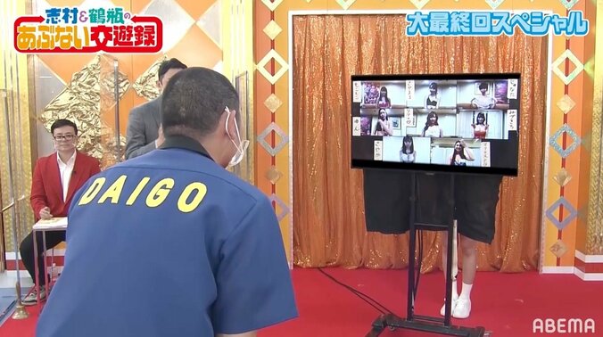 千鳥・大悟、鶴瓶と息のあった“スケベプレー”でコスプレ美女のご褒美堪能 4枚目