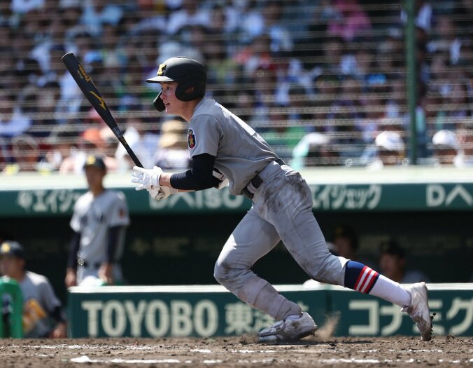 高校野球の常識を変える！「野球を最高に楽しみたい」 “起死回生弾”で運も味方する慶応　快進撃を支える“無敵の合言葉”で強力打線が爆発 1枚目