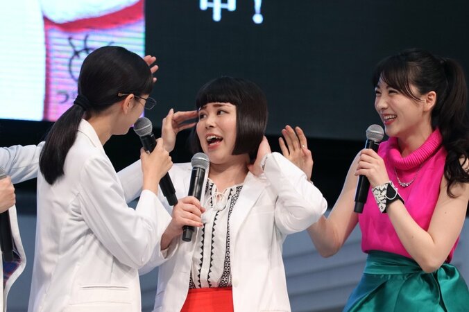 ブルゾンちえみ、地味顔のメイクは「裸を晒してる感じ」 4枚目