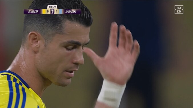 衝撃ゴラッソ！ 川崎MFの“超絶ボレー弾”が話題騒然「ロナウドよりロナウドやん」「ワールドクラス」「めちゃくちゃ難しい」伊藤達哉が敵地沈黙の決定的一撃【ACLE準決勝】 3枚目