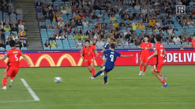 【日韓戦】なでしこ10番が韓国代表を翻弄！鬼プレスでボール奪取→ノールックパスで先制点演出「強い！上手い！」植木理子も「ほぼ長野風花のゴール」 4枚目