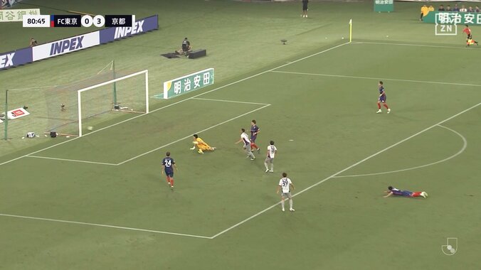 韓国代表GK、痛恨のパスミスで4失点目を献上「だいぶ不用意」ファンは落胆も「ビルドアップの狙いが…」チームの課題を指摘する声も 4枚目