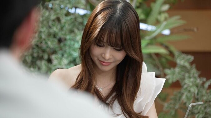 【映像】強者プロも騙される、世界女王の冷静すぎる“ブラフ”