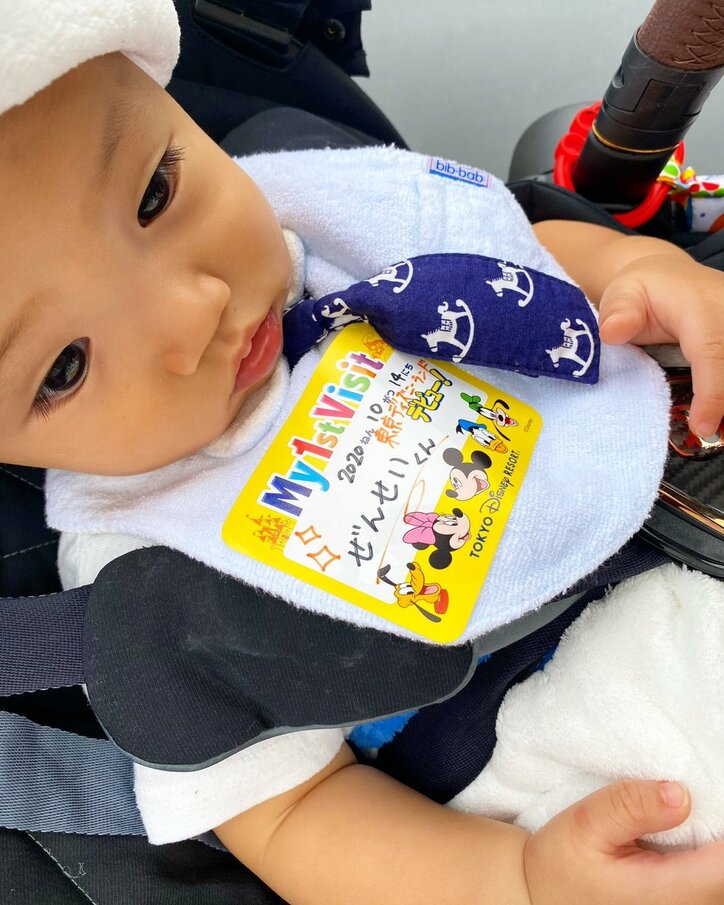 高橋ユウ 息子が ディズニーデビュー トレインにもしっかり乗り 話題 Abema Times