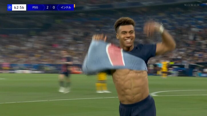 【映像】超高速カウンター→ユニ脱ぎ捨ての瞬間