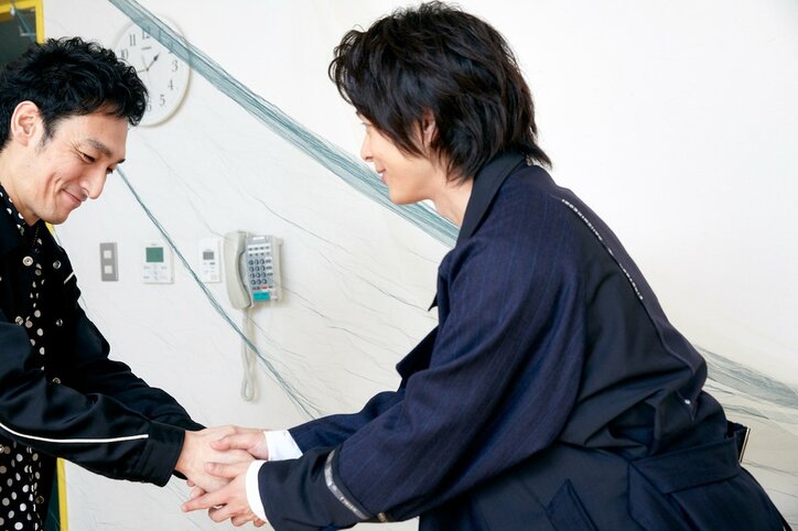 【画像】草なぎ剛＆中村倫也が“問題あり”の兄弟役で初タッグ 互いの印象は？『台風家族』インタビュー