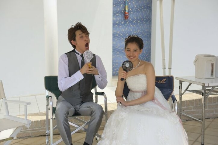 吉沢亮がリラックスした表情で笑う『あのコの、トリコ。』オフショット＆メイキングカット一挙解禁